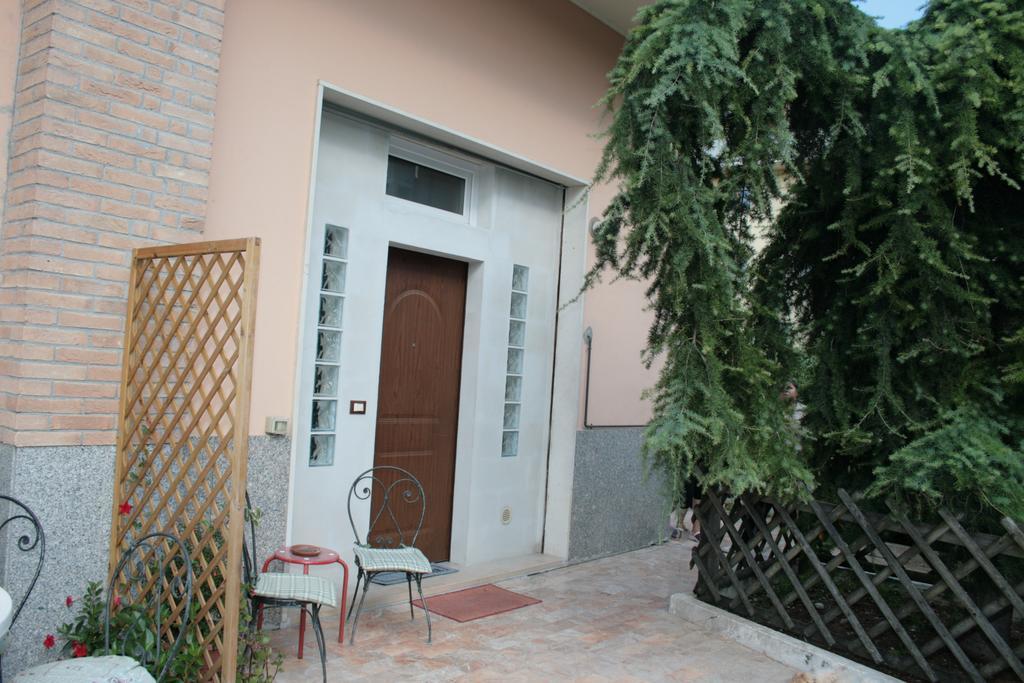 I Gemelli Holiday House Pescara Exterior photo